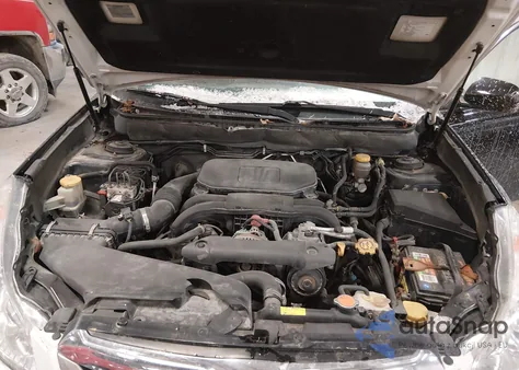 2012 Subaru Legacy 2.5I Limited z USA, uszkodzony, nr VIN 4S3BMBK64C3038828